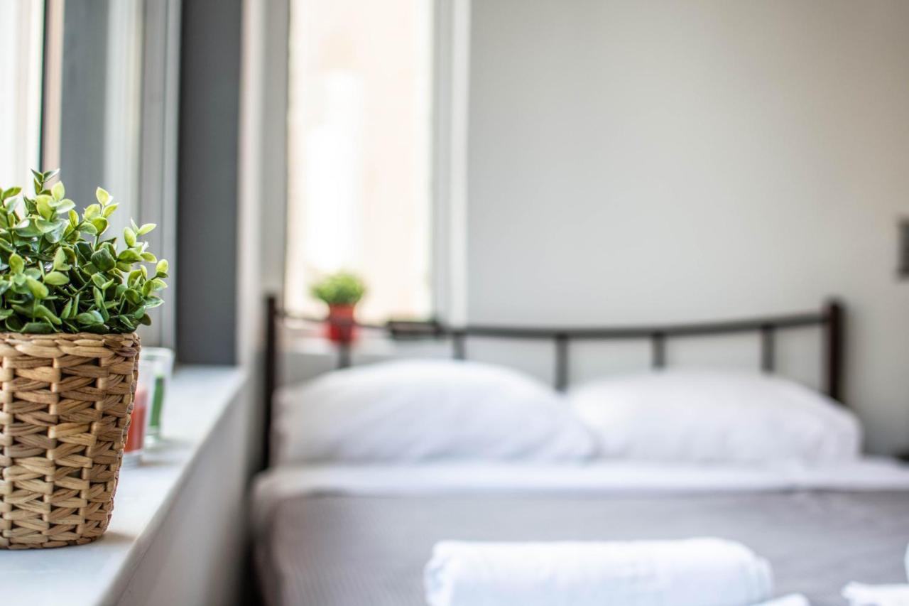 Aris Premium Accommodation Афіни Екстер'єр фото
